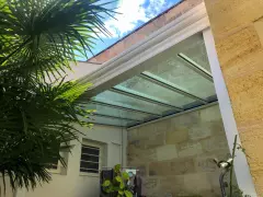 Pose d'une pergola en aluminium toit vitré à BORDEAUX (33) 