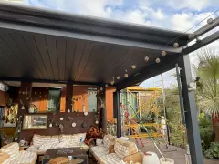 Conception et pose d'une pergola bioclimatique sur mesure en aluminium à Artigues (33)