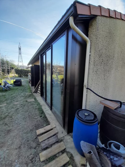 Conception et pose d'un SAS d'entrée sur mesure en aluminium à Pompignac (33)